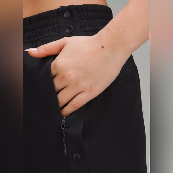 lululemon black jogger track pants NWT - Picture 11 of 15